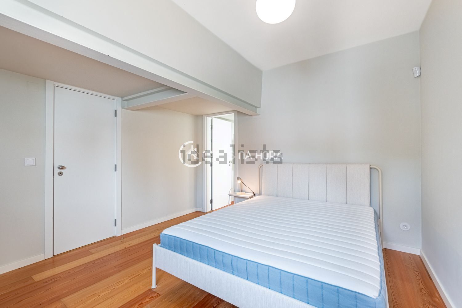 出租小楼房或独栋别墅在 Carcavelos Centro - 卧室