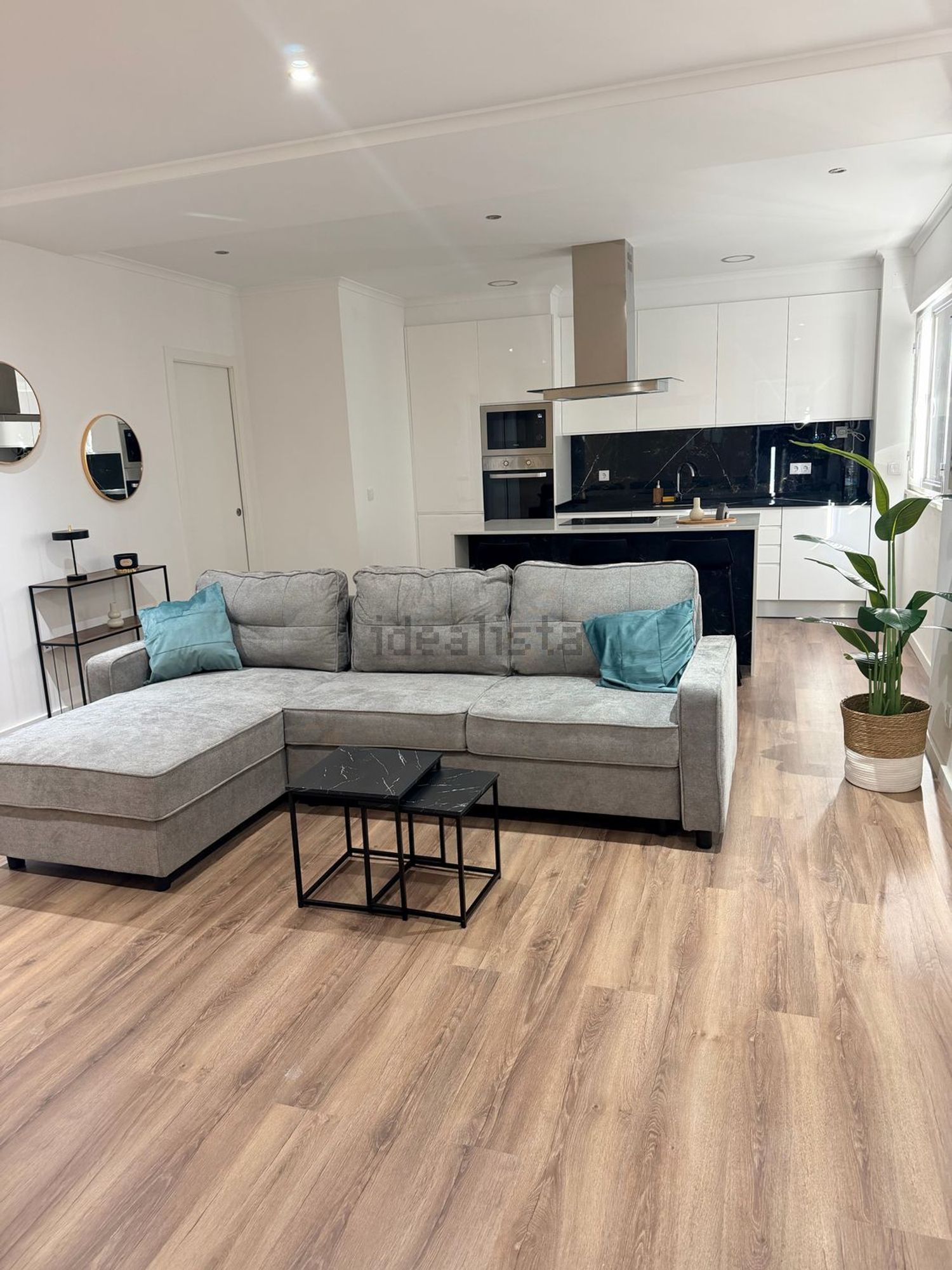出租公寓 t2在Avenida dos Hospitais Civis de Lisboa, 33 - 客厅