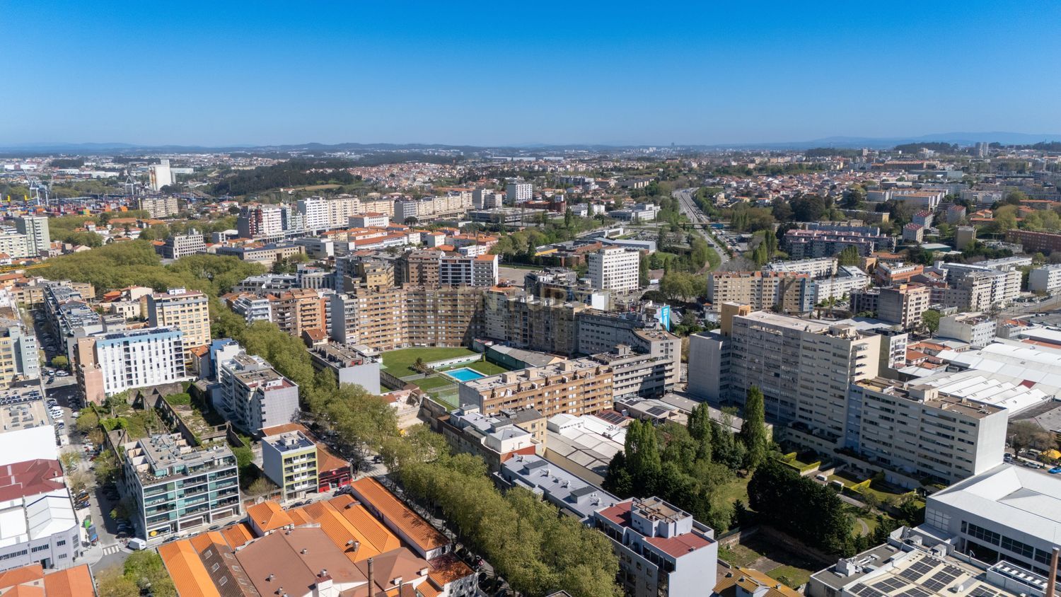 公寓 t2出售在Avenida Comendador Ferreira de Matos, 337 - 视线