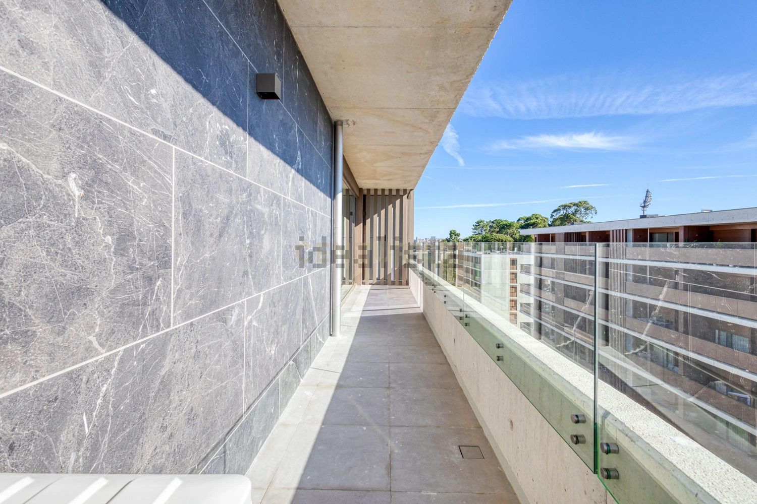 公寓 t3出售在Avenida João Silva Pinto, 564 - 阳台