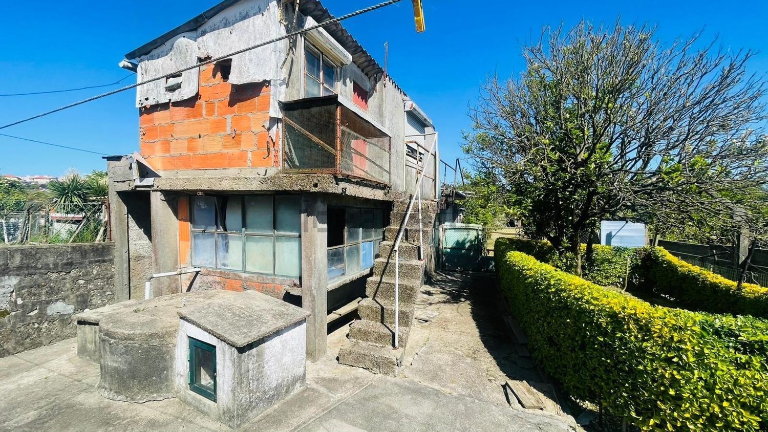 小楼房或独栋别墅出售在Rua da Escola do Viso - 游泳池