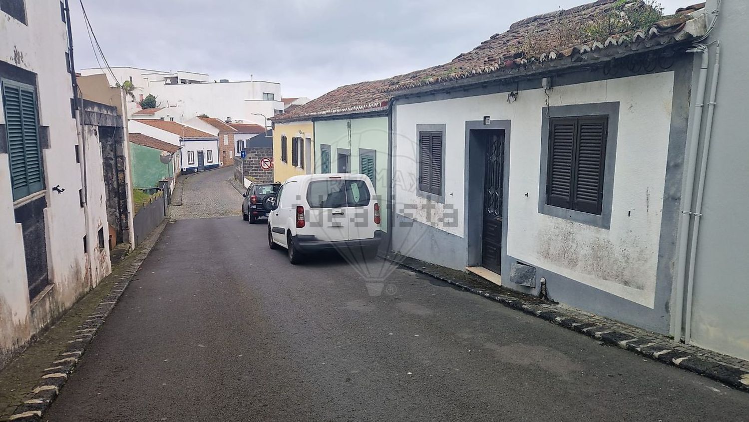 小楼房或独栋别墅出售在Rua da Ribeira - 外立面