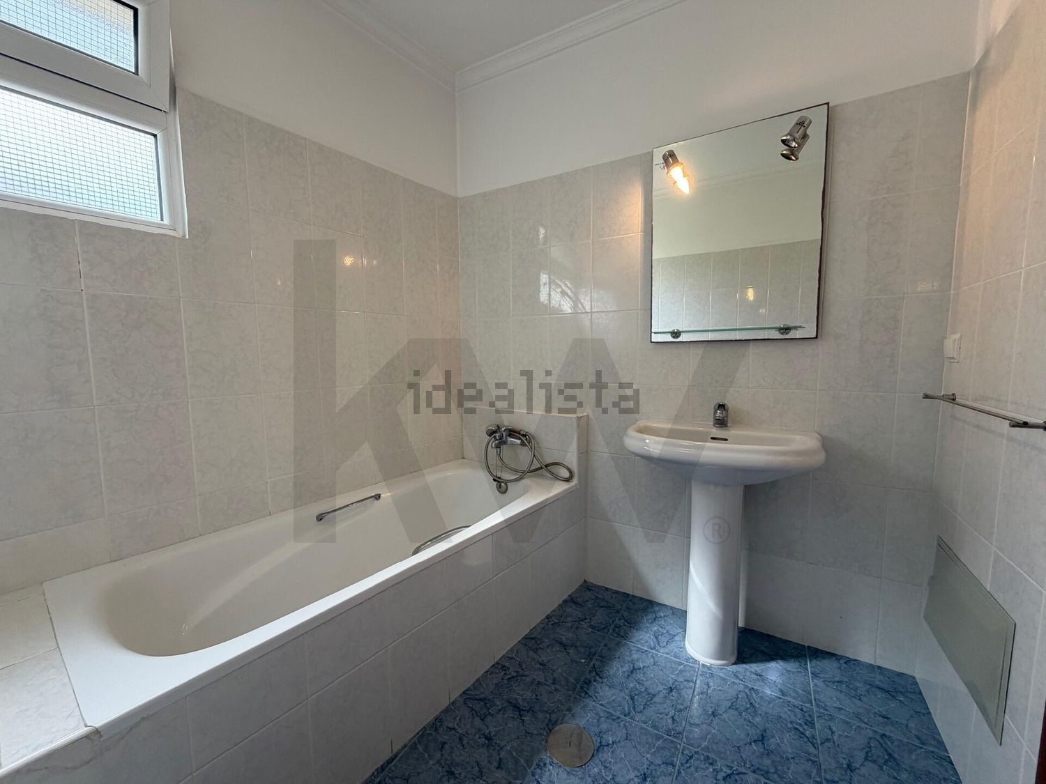 公寓 t2出售在Travessa da Caldeira - 卫生间