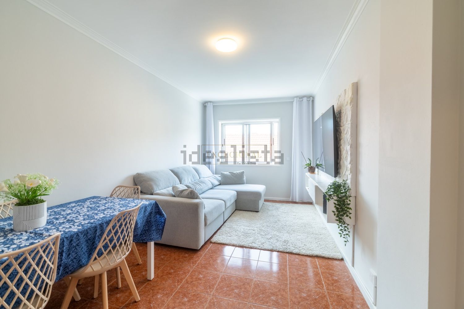 公寓 t2出售在 Parque Oriental - Azevedo - 客厅