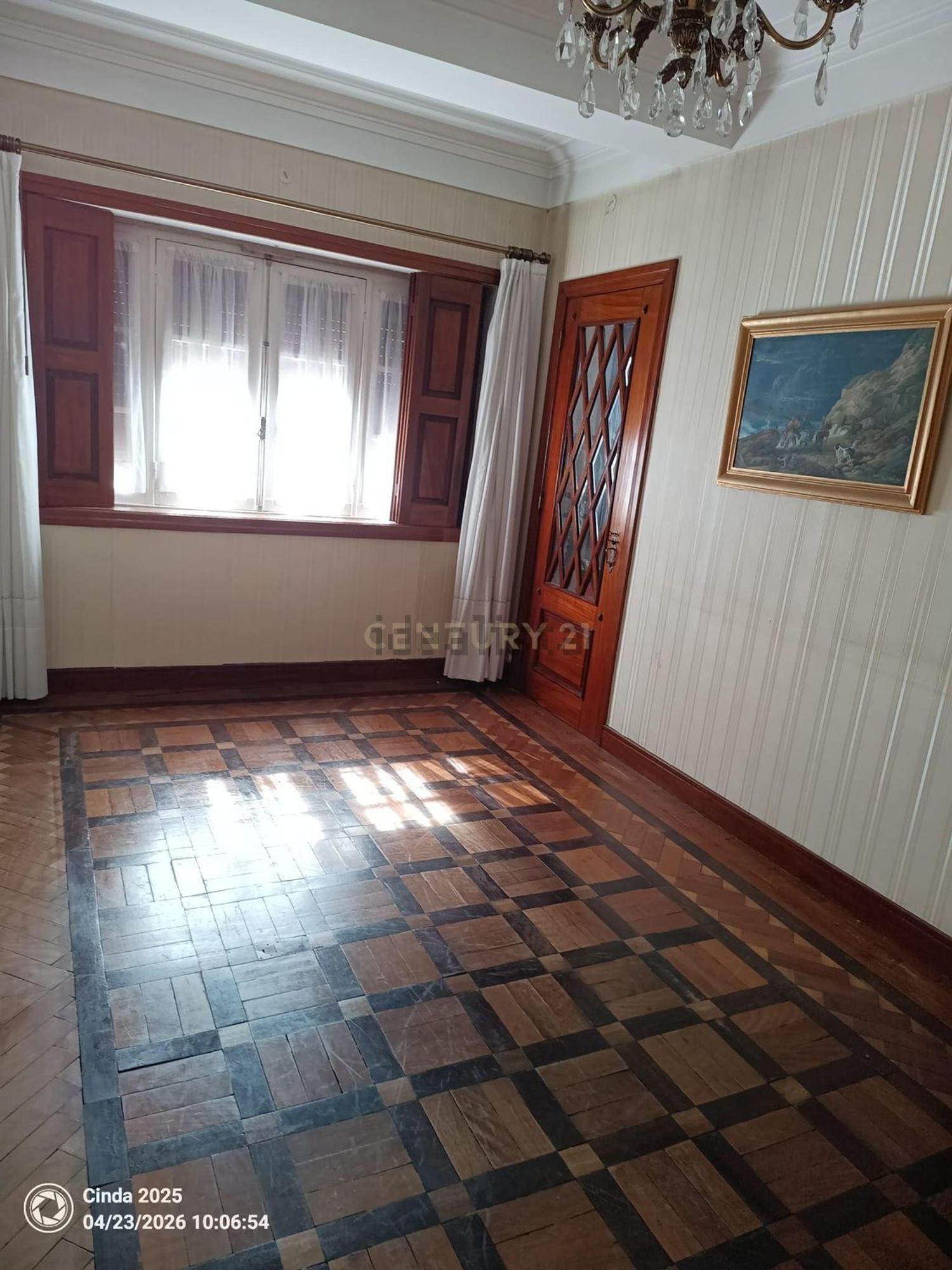 小楼房或独栋别墅出售在Avenida de Fernão de Magalhães, 1831 - 照片