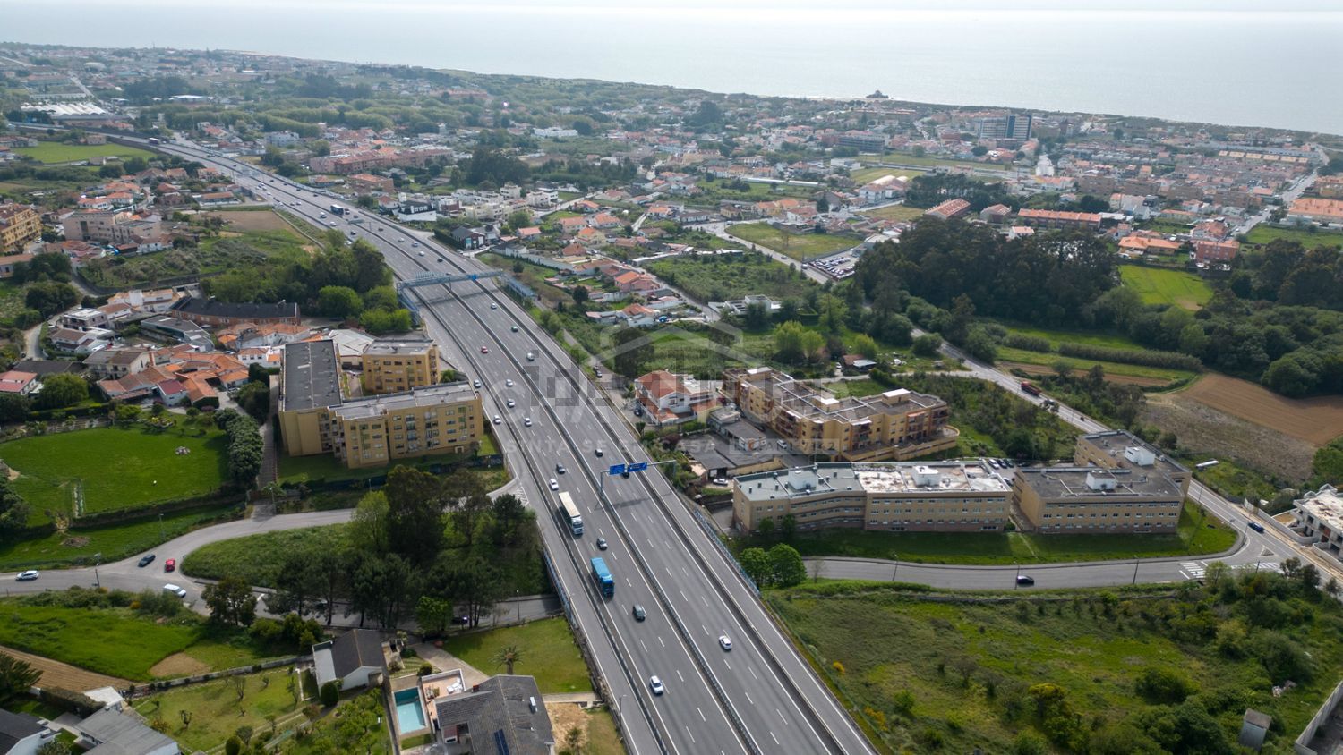 双拼别墅出售在Rua Padre Cid, 311 - 照片