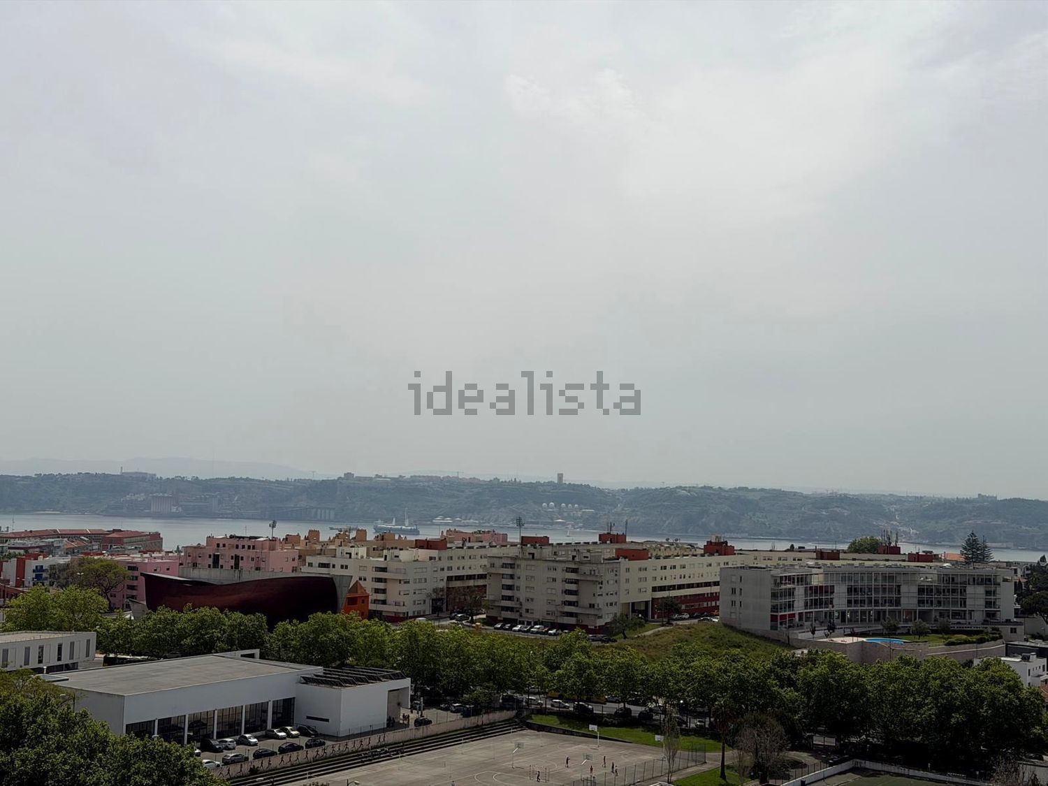 出租公寓 t4在Rua Gregório Lopes, 1514 lote - 视线