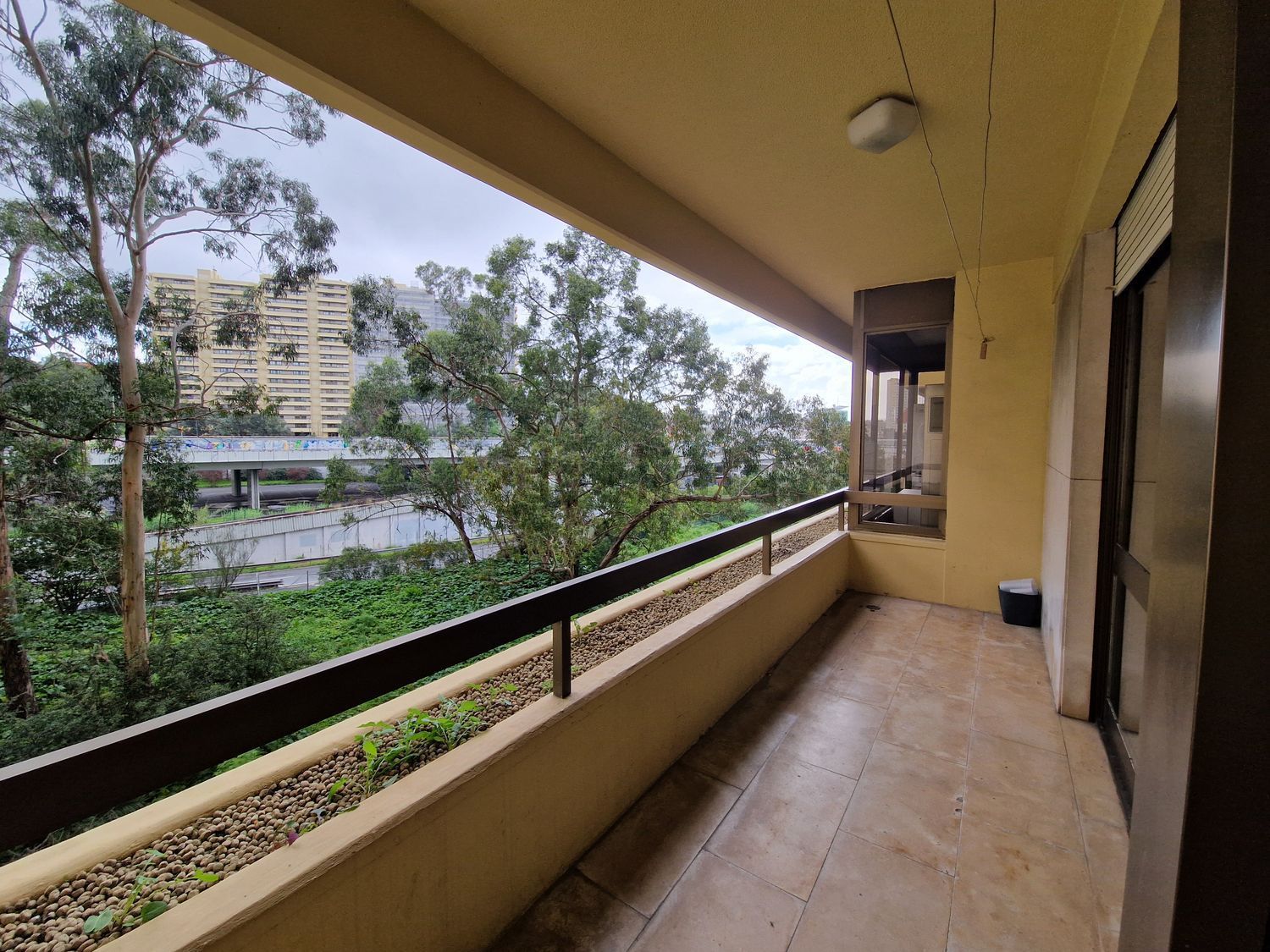 出租公寓 t3在Praça Nuno Rodrigues dos Santos, 13 - 阳台
