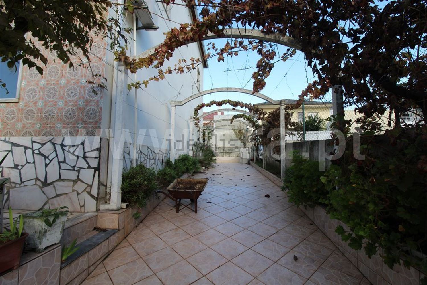 小楼房或独栋别墅出售在 Centro da Quinta do Conde - 阳台