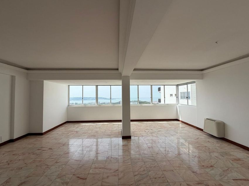 出租公寓 t4在Rua Gregório Lopes, 1514 lote