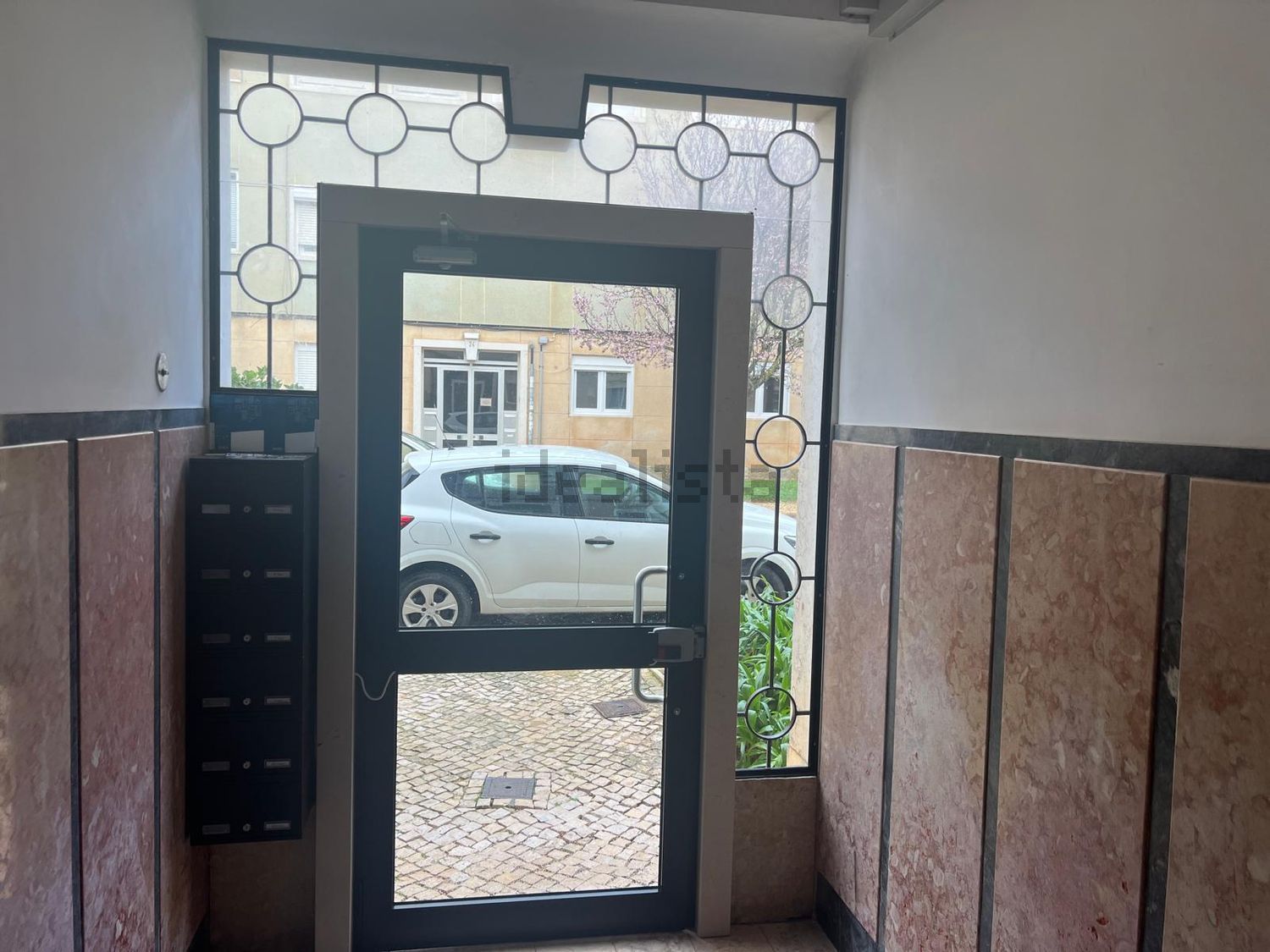 公寓 t2出售在Rua Viana da Mota, 17 - 环境
