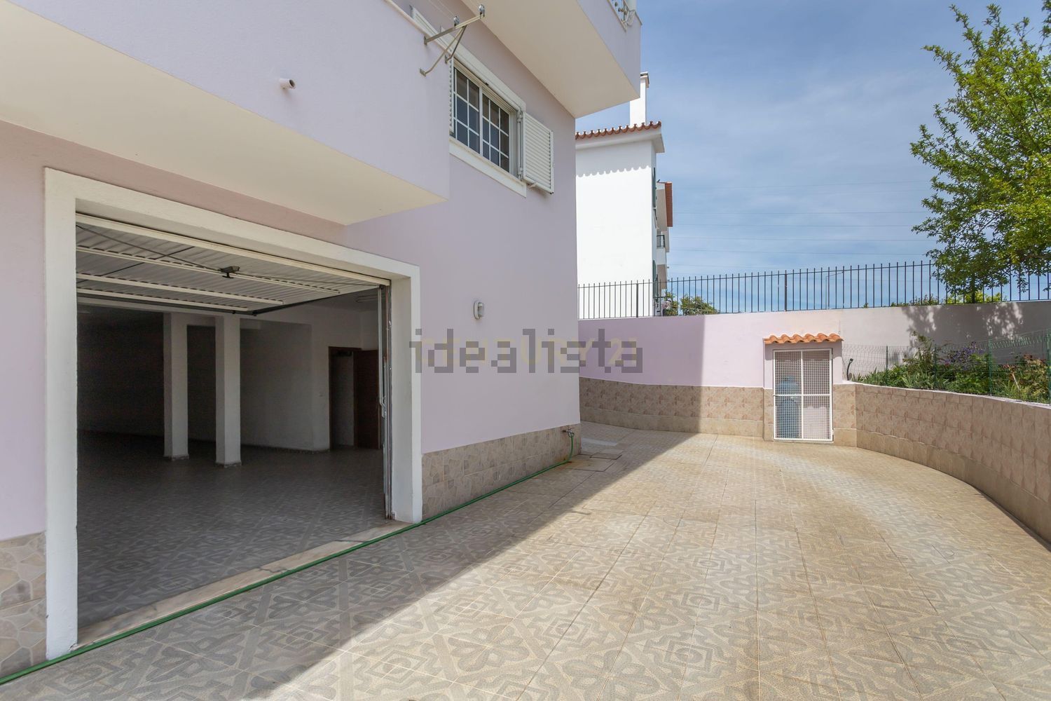 双拼别墅出售在Rua da Fé, 3236 - 外立面