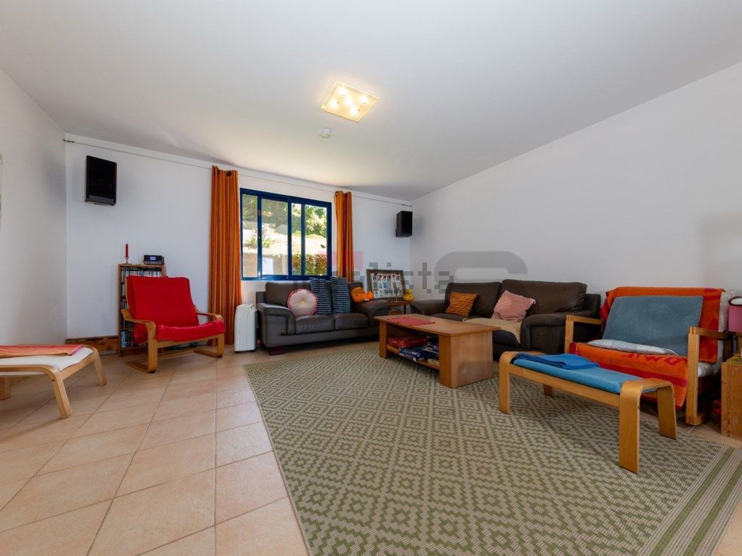 小楼房或独栋别墅出售在 Santa Cruz - 客厅