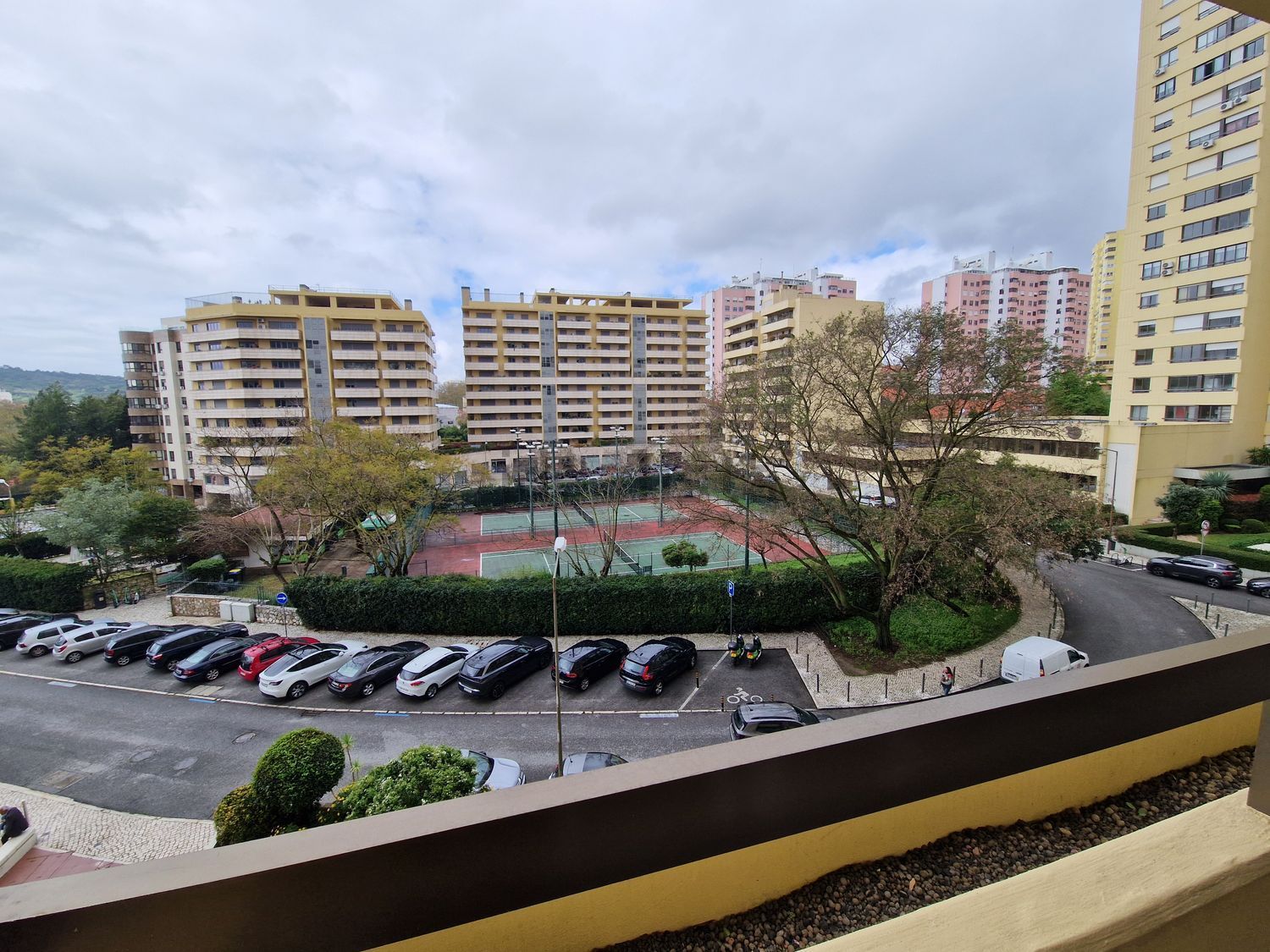 出租公寓 t3在Praça Nuno Rodrigues dos Santos, 13 - 视线