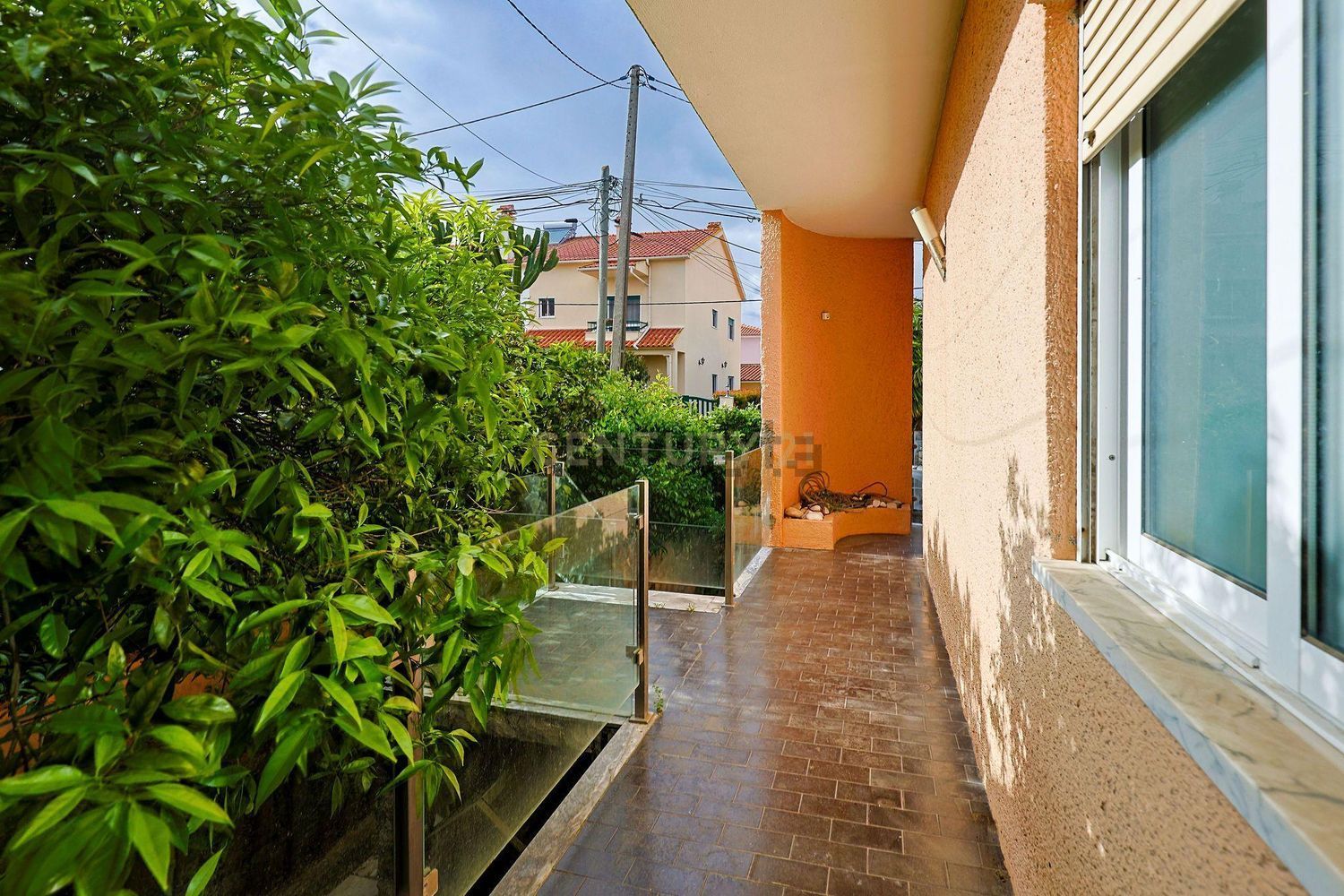 小楼房或独栋别墅出售在Rua Bento de Jesus Caraça s/n - 阳台