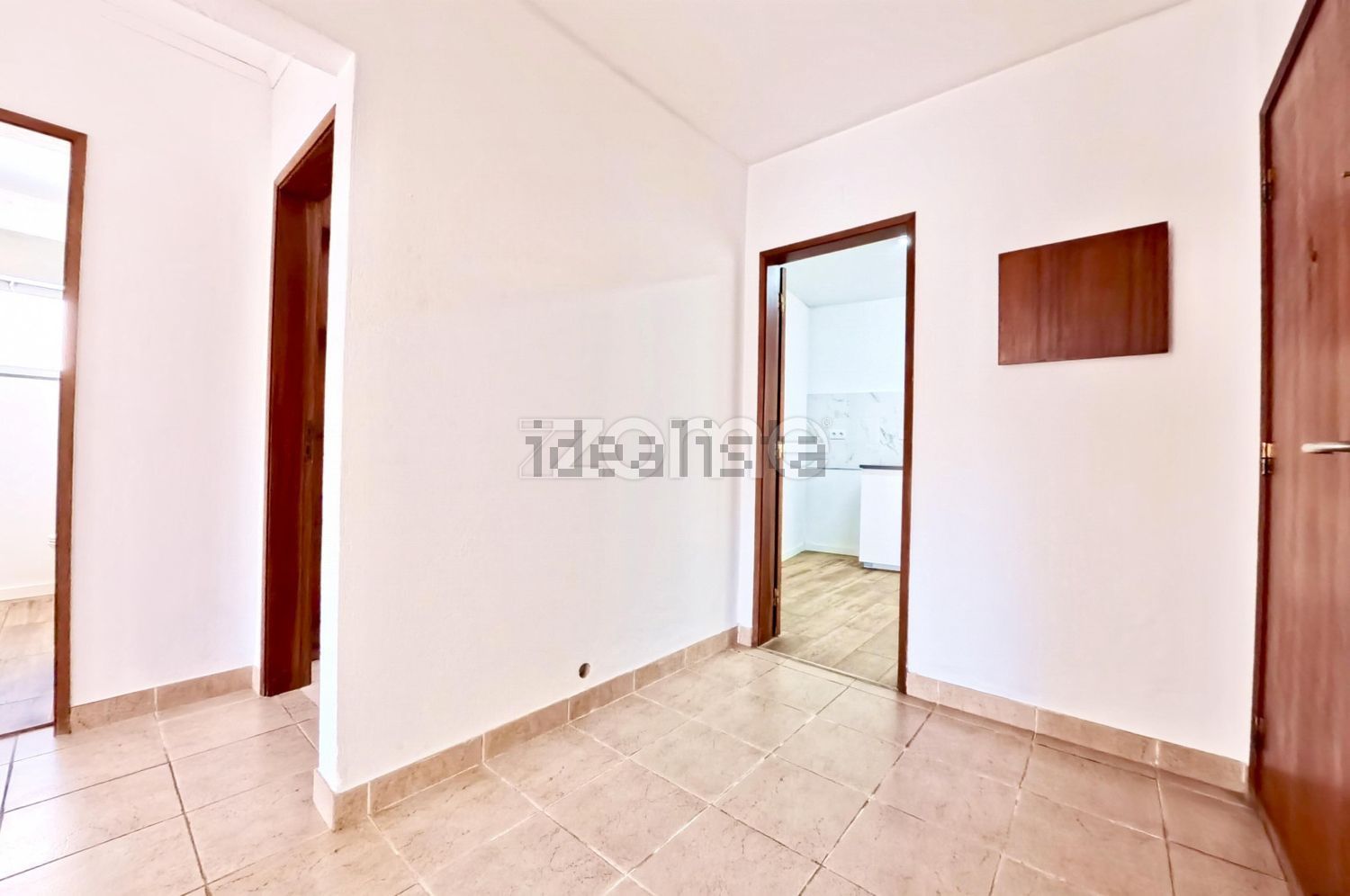 公寓 t2出售在Rua Pintor Bernardo Marques s/n - 前厅