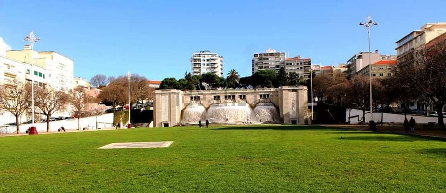 出租房间在Avenida Almirante Reis, 219 - 照片