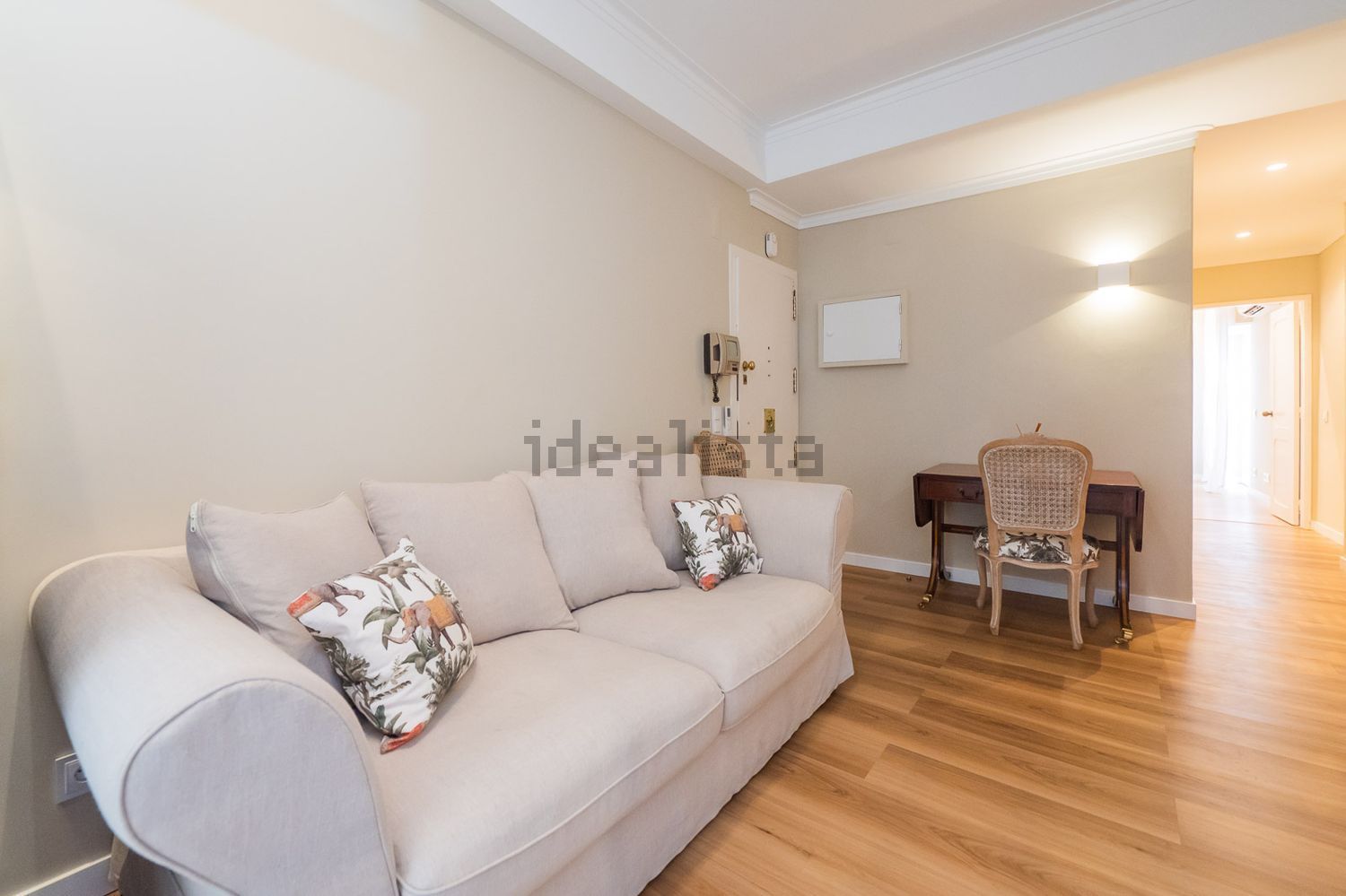 公寓 t1出售在Avenida Portugal, 590 - 客厅