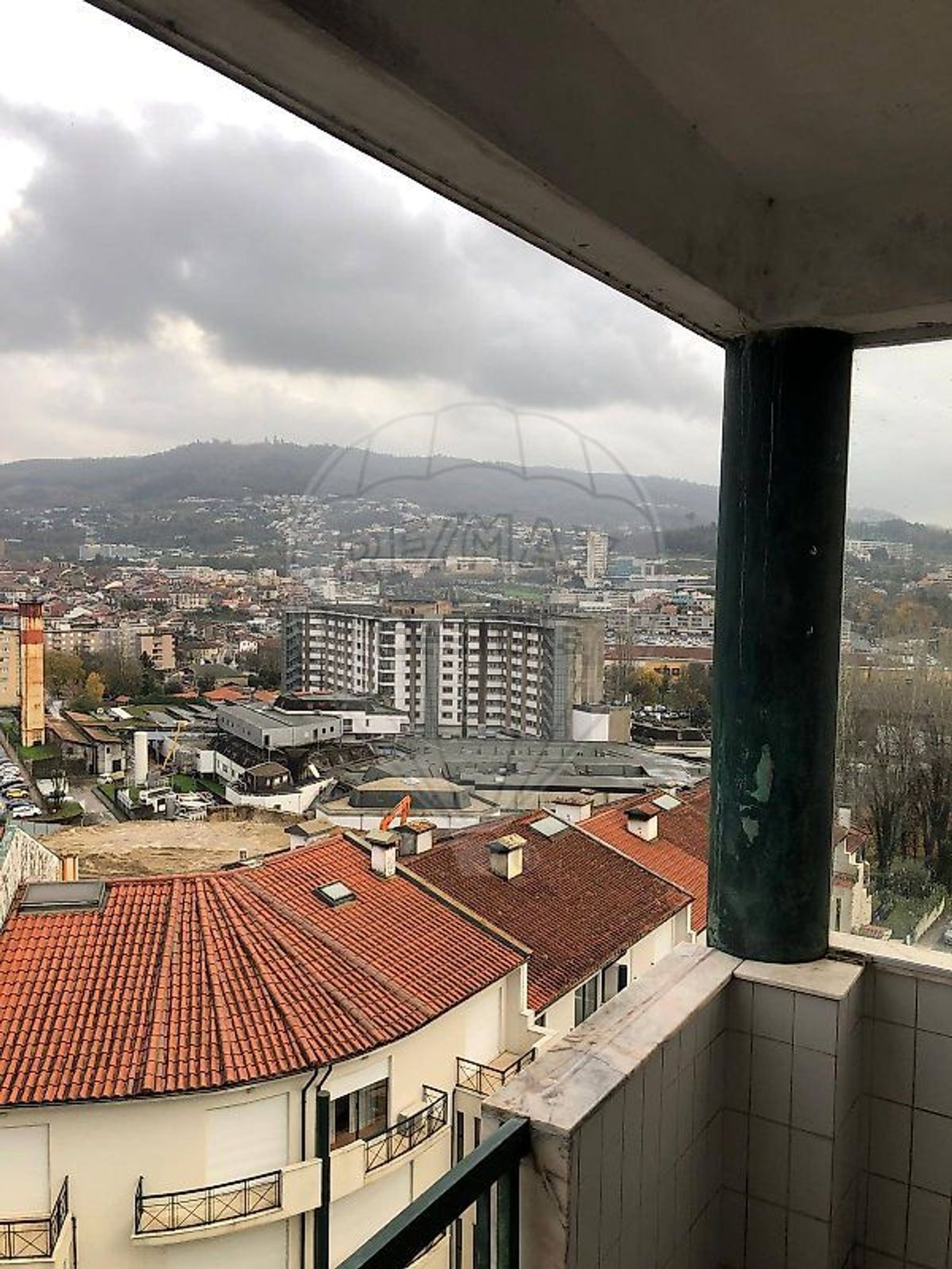 公寓 t1出售在Rua da Saudade - 照片