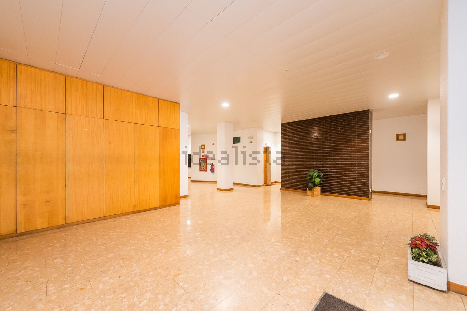 公寓 t1出售在Avenida Portugal, 590 - 居住