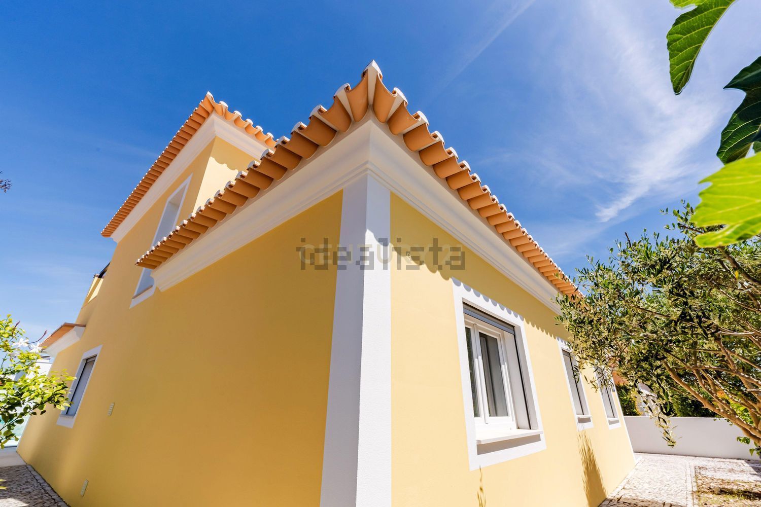 小楼房或独栋别墅出售在 Vila Nogueira de Azeitão - 外立面