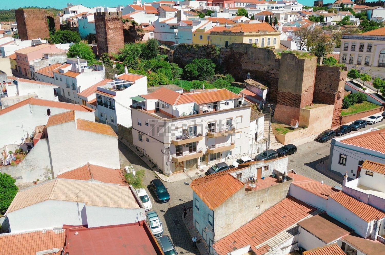 公寓 t2出售在Rua Pintor Bernardo Marques s/n - 外立面
