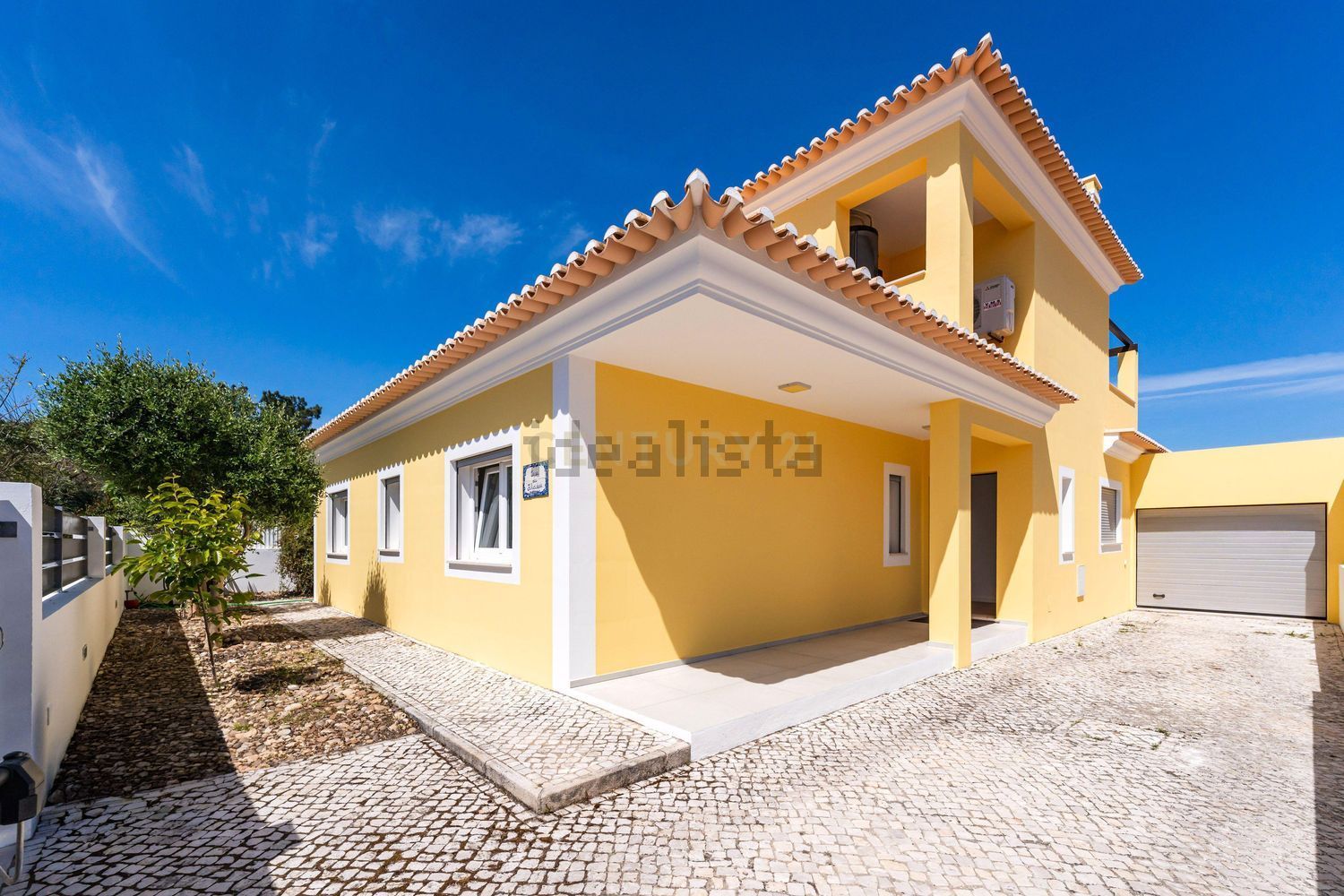 小楼房或独栋别墅出售在 Vila Nogueira de Azeitão - 外立面
