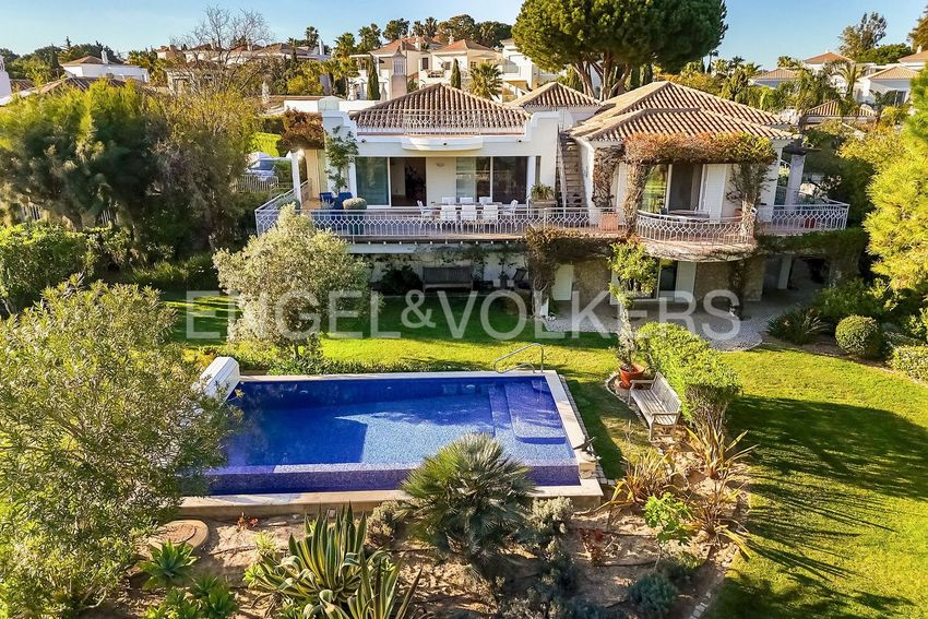 小楼房或别墅出售在 Quinta do Lago - Pinheiros Altos