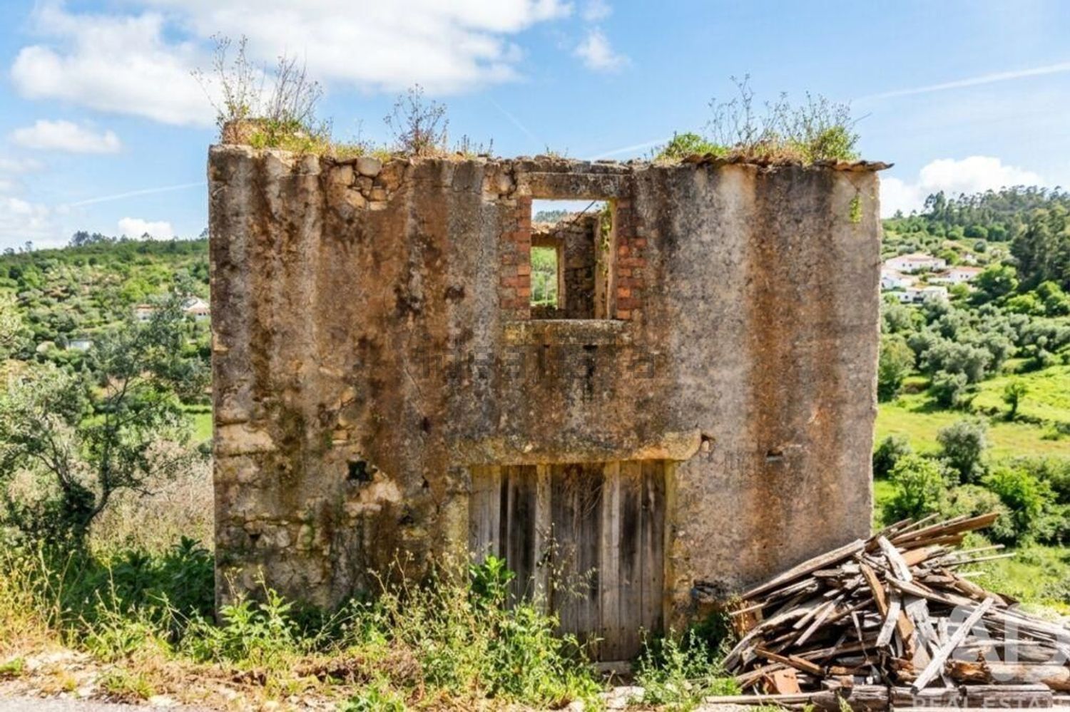 小楼房或独栋别墅出售在 Vila Seca e Bem da Fé - 外立面