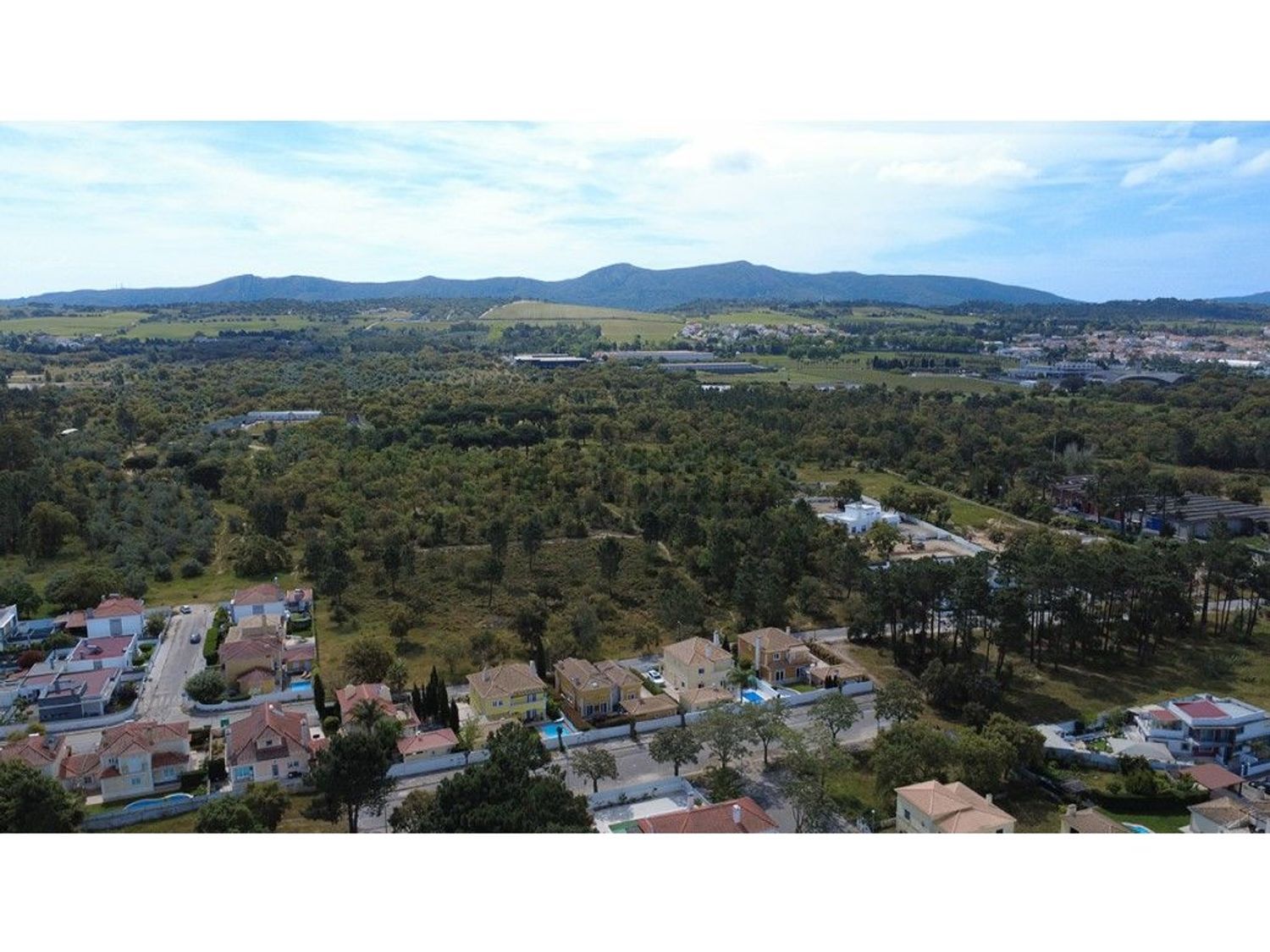 小楼房或独栋别墅出售在Rua das Tortinhas, 58 - 视线