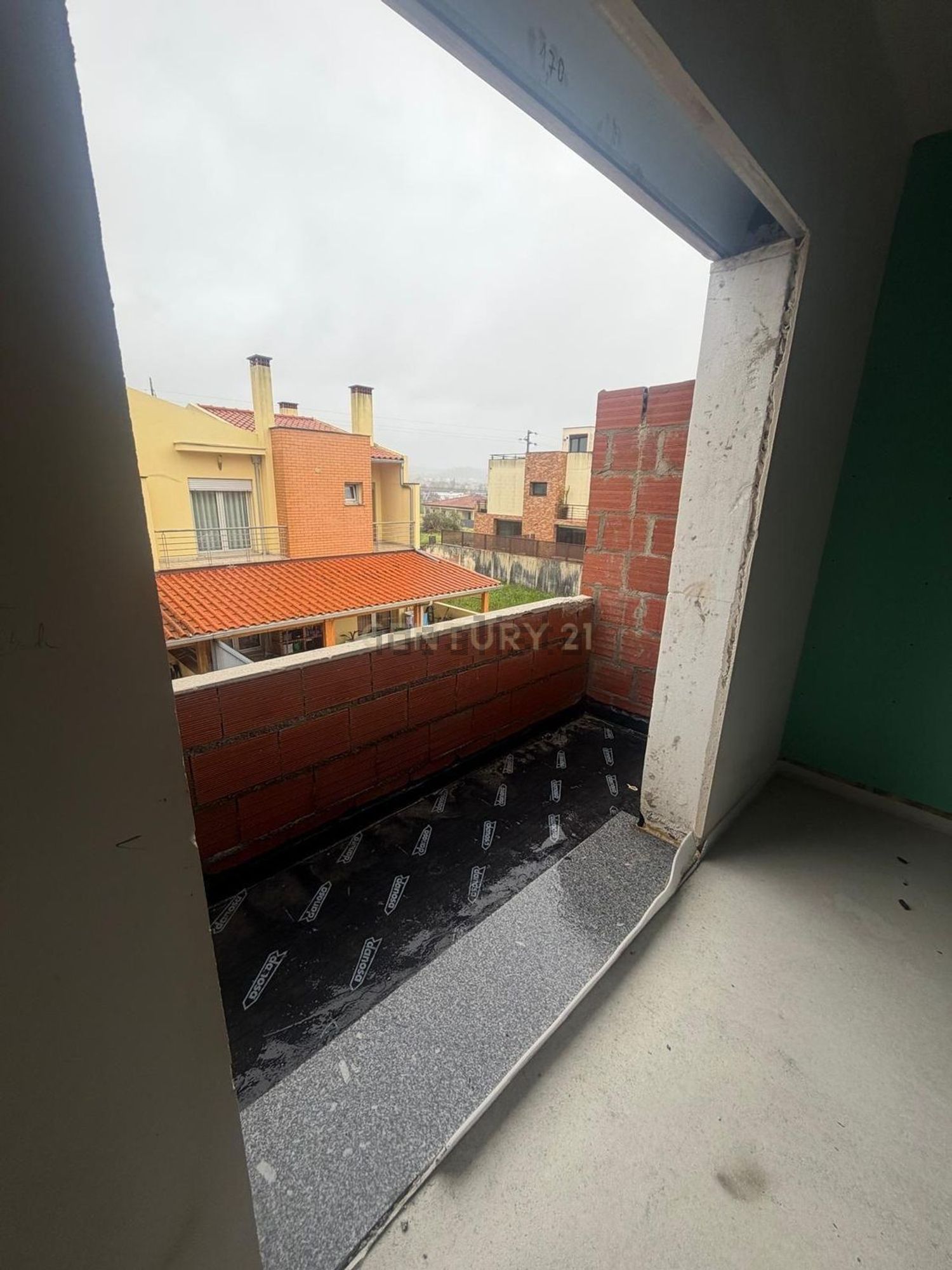 双拼别墅出售在Rua da Figueira da Foz, 125 - 阳台