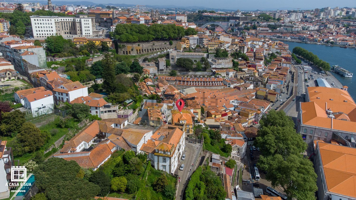 双拼别墅出售在 União das Freguesias de Cedofeita, Santo Ildefonso, Sé, Miragaia, São Nicolau e Vitória - 照片