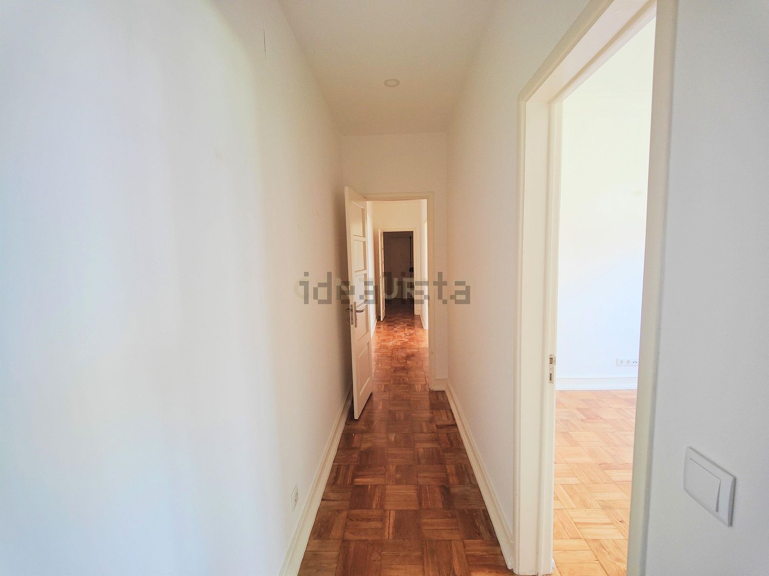 出租公寓 t2在Avenida Dom Rodrigo da Cunha, 15 - 过道
