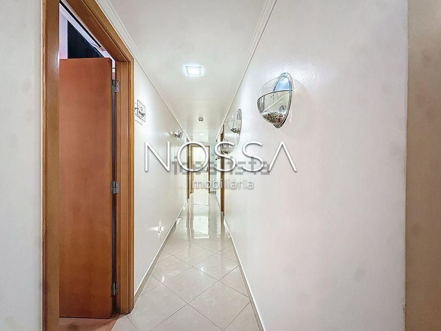 公寓 t5出售在Avenida Columbano Bordalo Pinheiro s/n - 过道