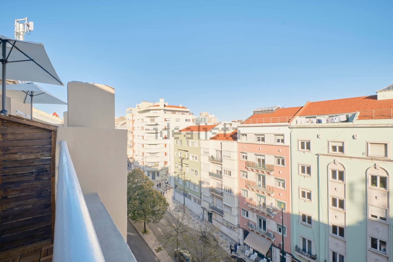 出租房间在Avenida Almirante Reis, 219 - 照片