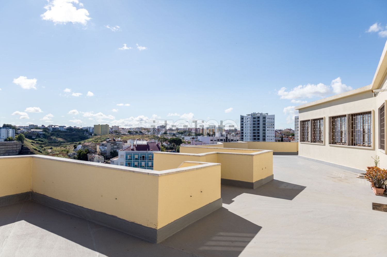 出租公寓 t3在 Calçada das Lajes, 21 - 院子