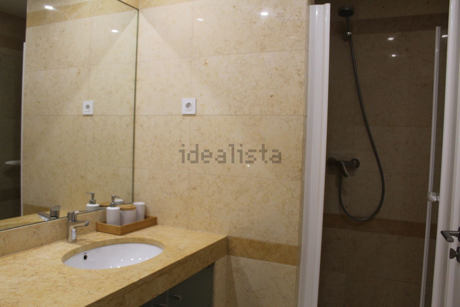 出租公寓 t3在Rua Doutor Augusto José da Cunha, 3 - 卫生间