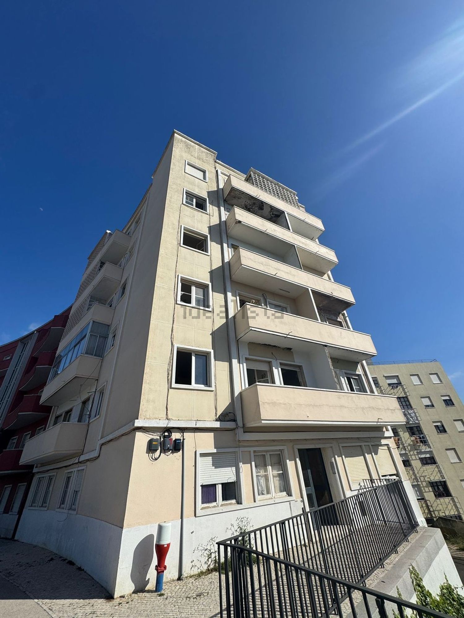 T0（单人公寓）出售在 Parada Alto de São João, 8 - 视线