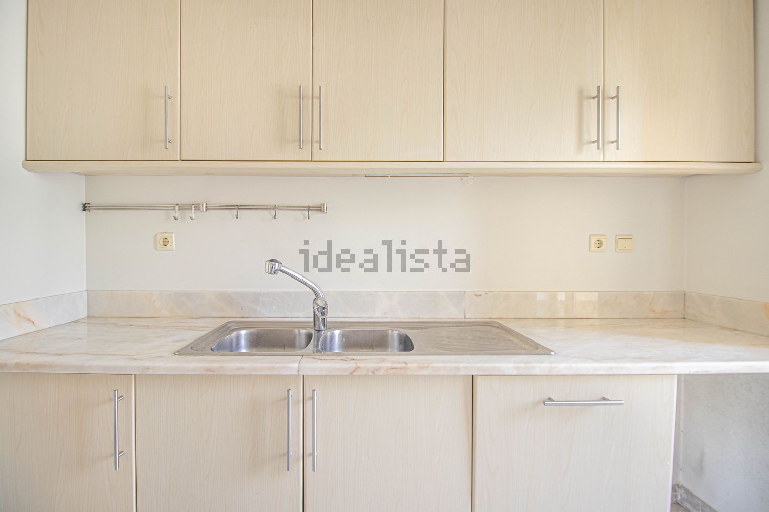 公寓 t2出售在Rua Luís Braille, 1 - 厨房