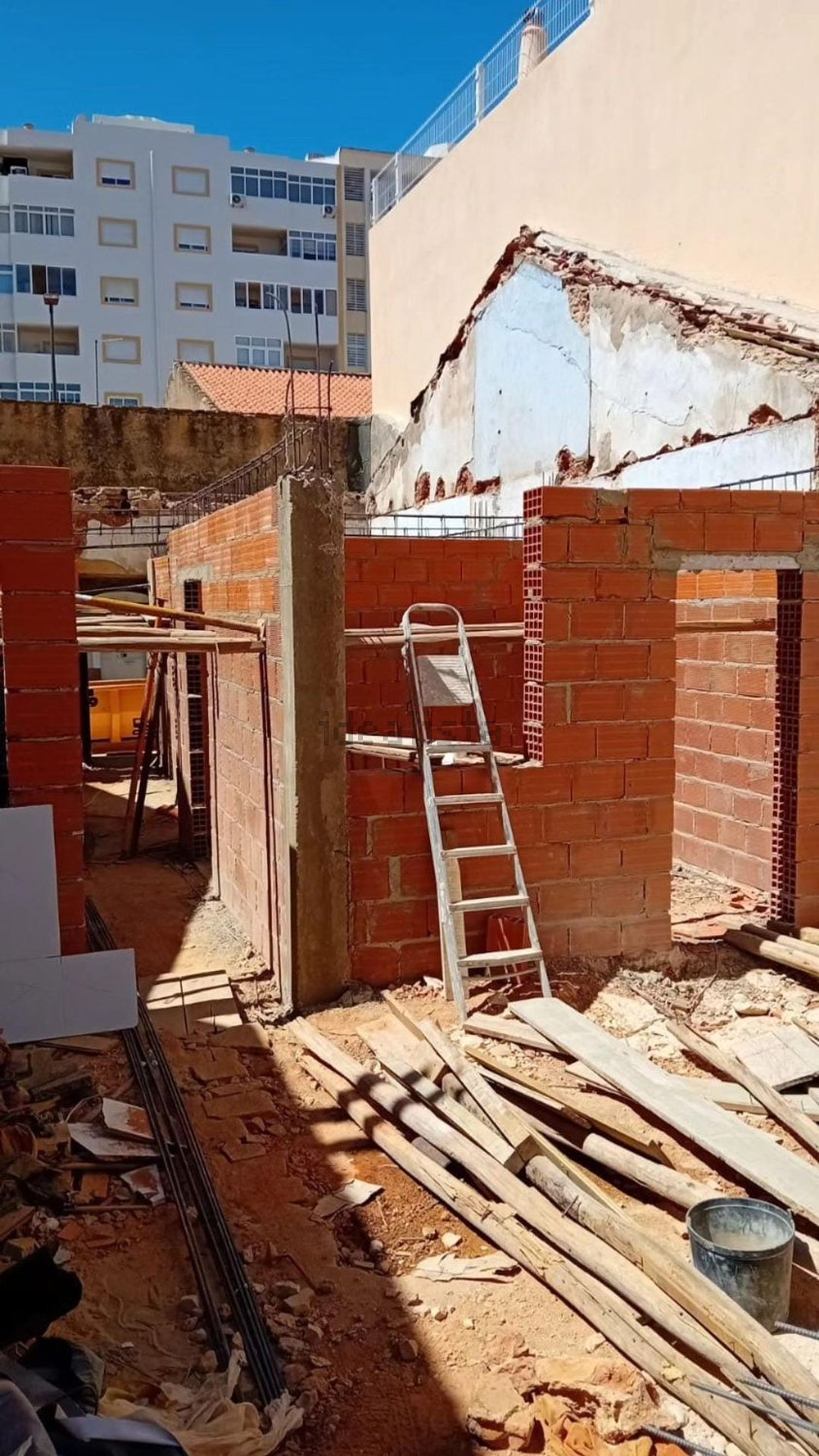 双拼别墅出售在Rua de São Pedro, 42 - 居住