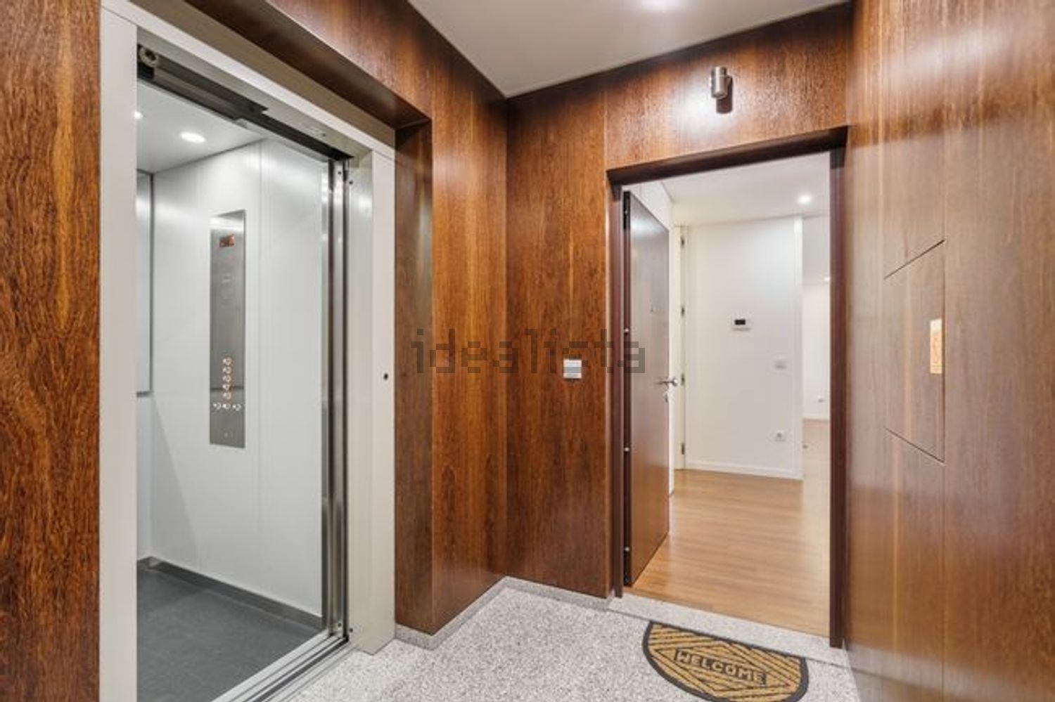 公寓 t3出售在Bairro de São Sebastião, 5 - 过道