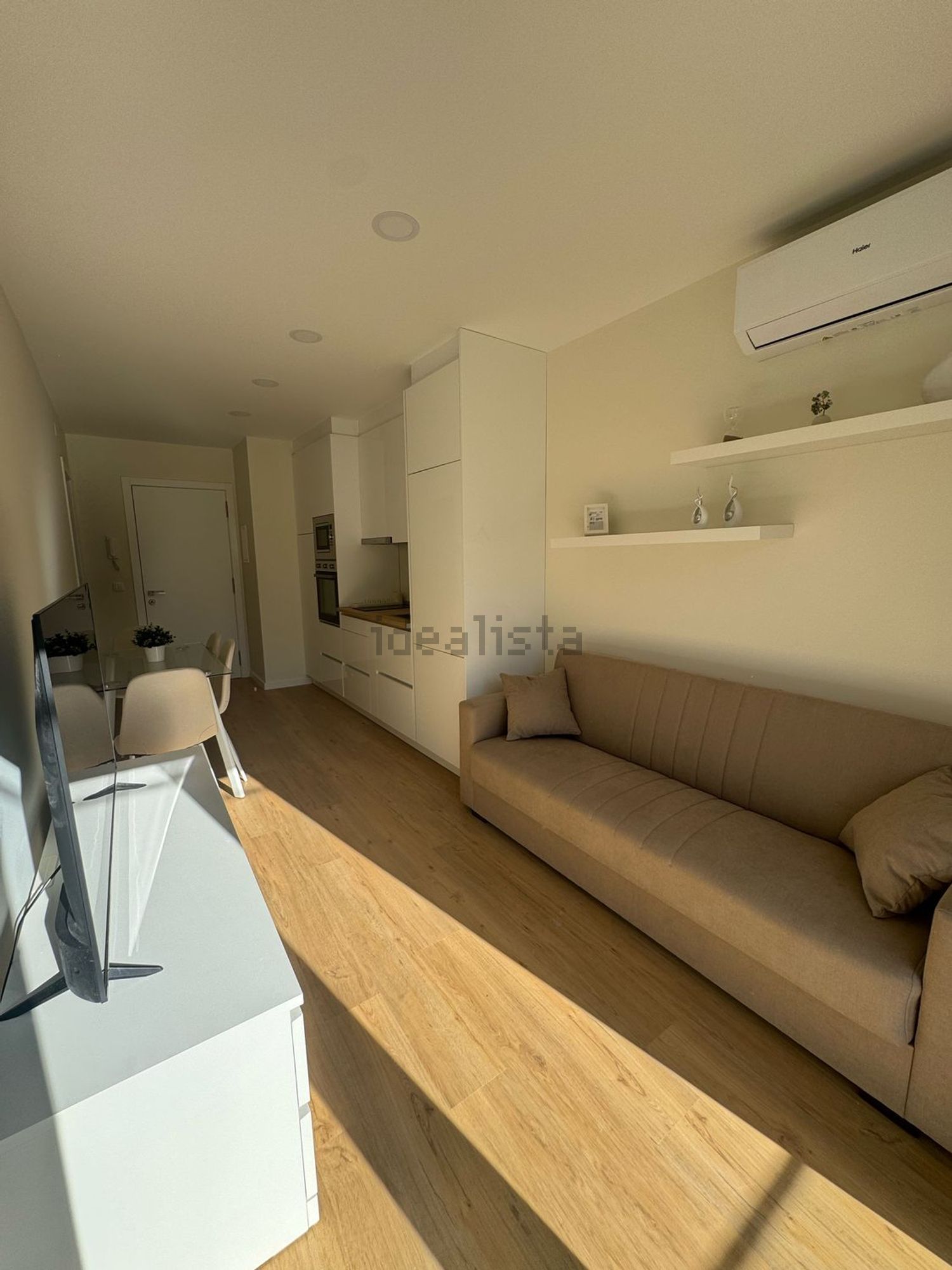 出租公寓 t1在Rua São Tomé, 209 - 客厅