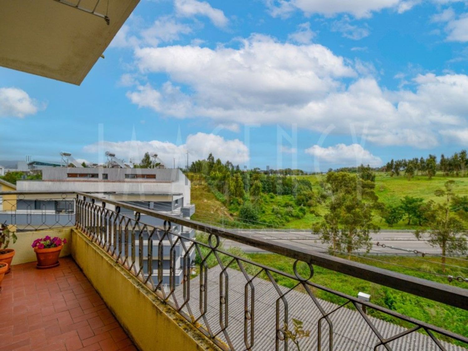 公寓 t3出售在 Santa Clara e Castelo Viegas - 阳台