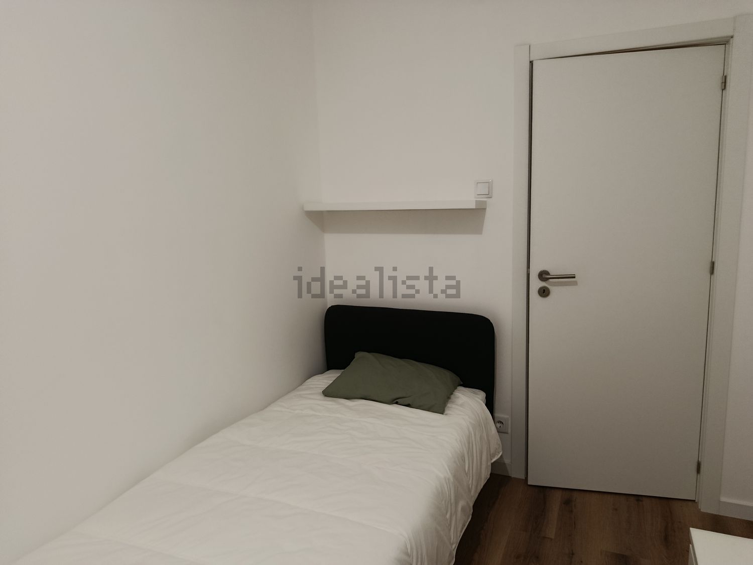 出租房间在Avenida Afonso de Paiva, 9 - 卧室