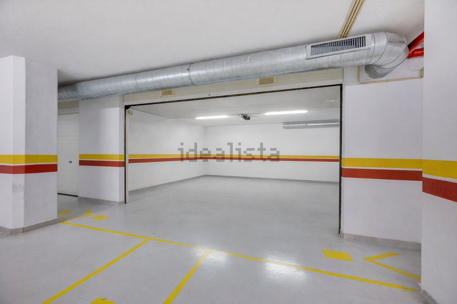 出租公寓 t3在Avenida Cottinelli Telmo - 停车位