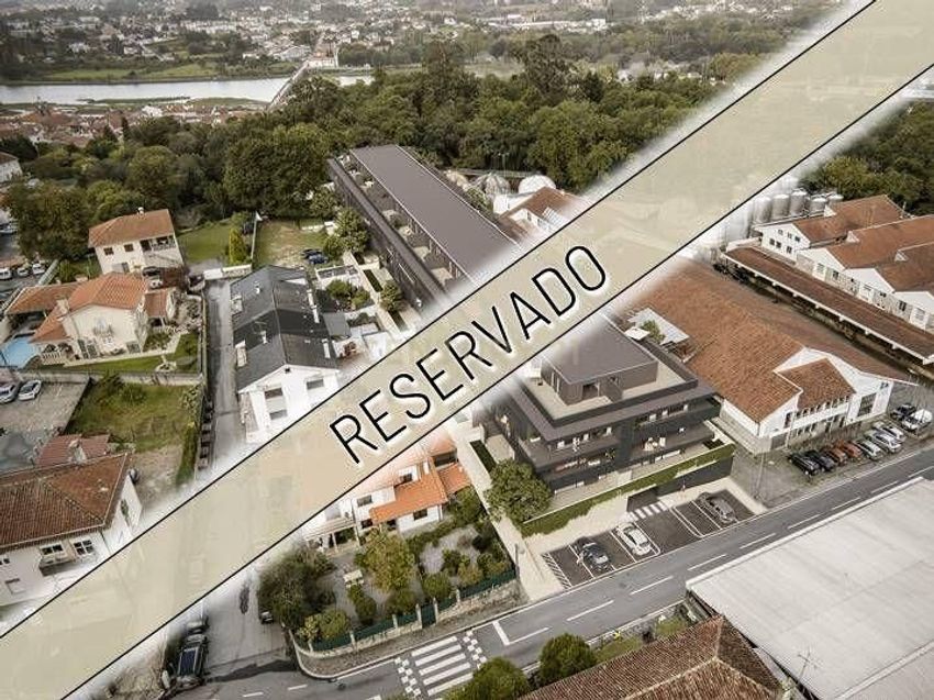 公寓 t2出售在Rua Conde de Bertiandos, 317