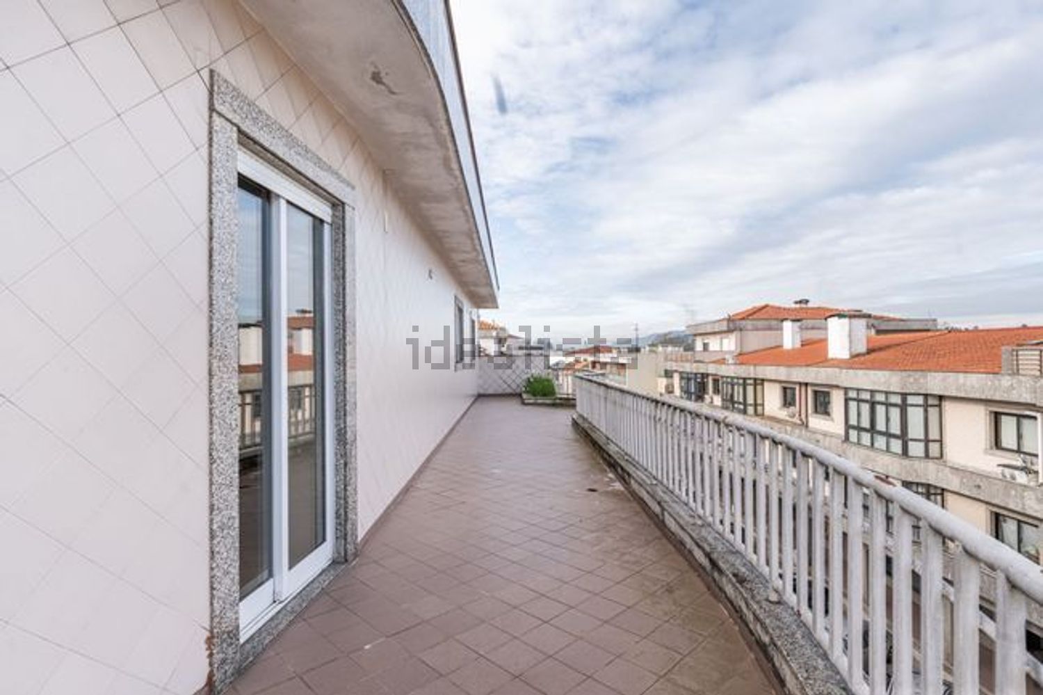公寓 t4出售在Rua Francisco da Silva Areias, 142 - 阳台