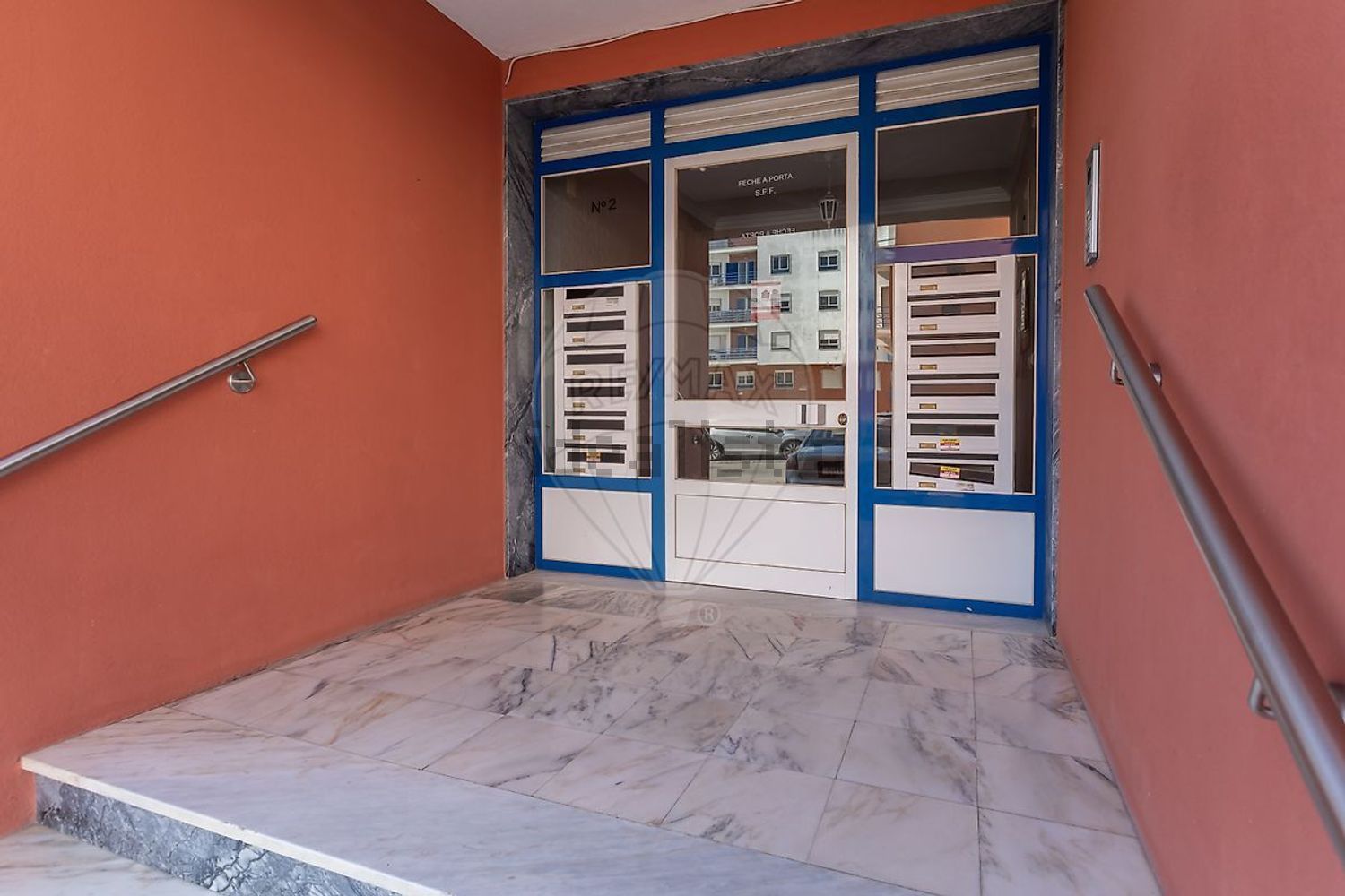 公寓 t2出售在Rua Beatriz Costa - 照片