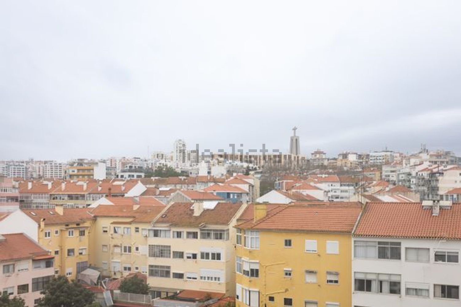 公寓 t3出售在Avenida António José Gomes s/n - 视线