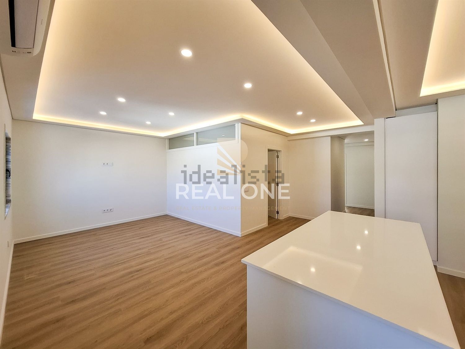 公寓 t3出售在Avenida José da Costa Mealha, 82 - 居住